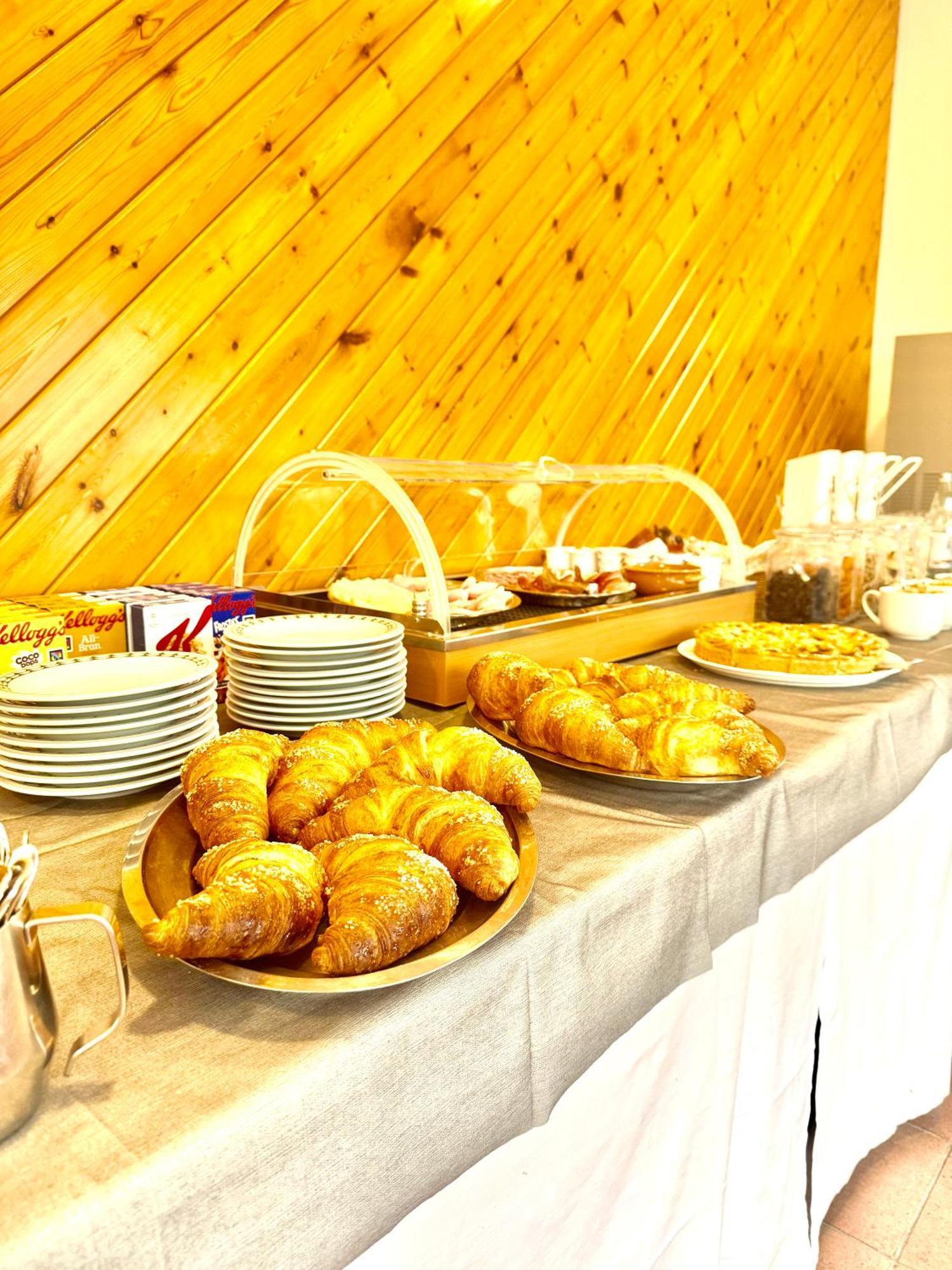 Bike & Bikers Hotel Restaurant Ампеццо Экстерьер фото